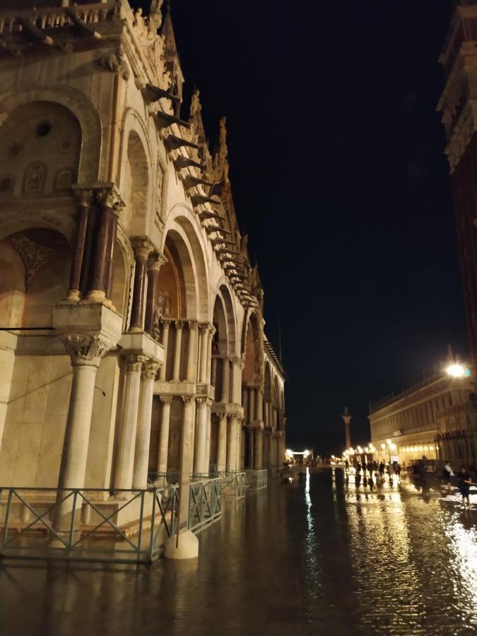 B&B Ca Del Poeta Venedig Exterior foto